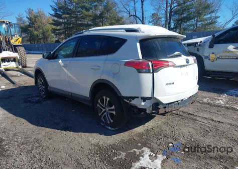2016 Toyota Rav4 Le z USA, uszkodzony, nr VIN 2T3BFREV7GW471908